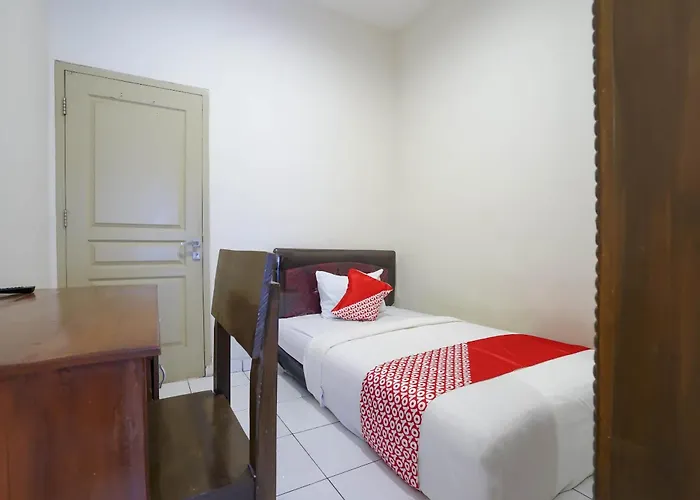 Oyo Life 2874 Berlian Residence Palembang