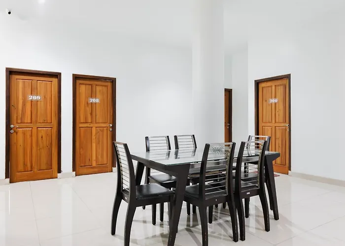 Reddoorz Near Siloam Hospital Palembang Hotel